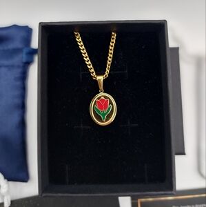 18K Gold Plated 🌹 Rose Flower Pendant with 18K Gold Plated Miami Cuban Link